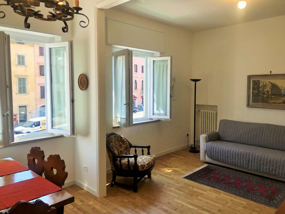 Appartamento Portapalio40 Con Parcheggio 베로나 외부 사진