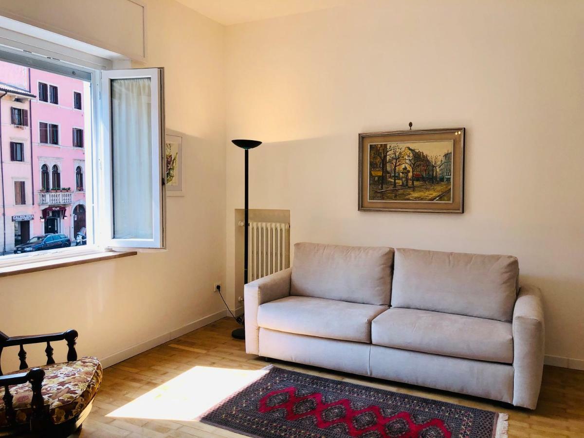Appartamento Portapalio40 Con Parcheggio 베로나 외부 사진