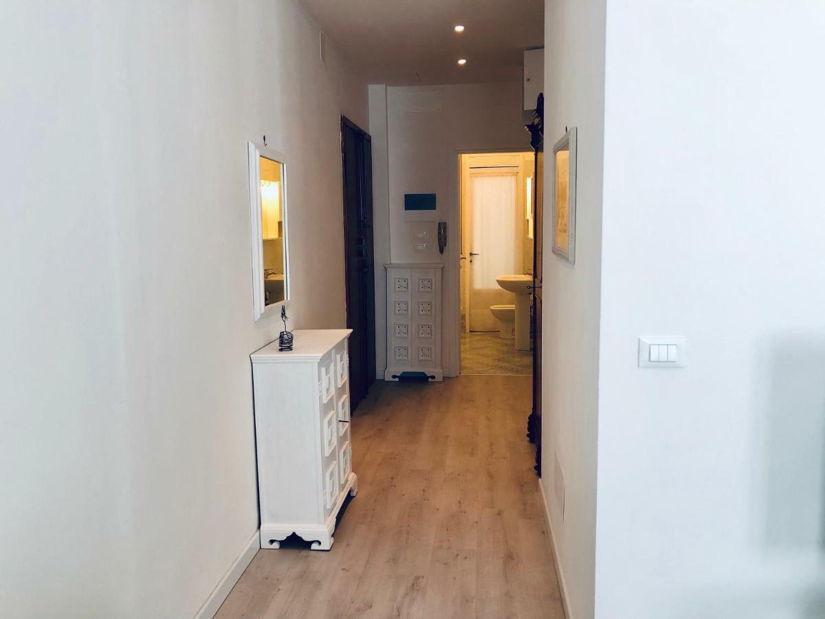 Appartamento Portapalio40 Con Parcheggio 베로나 외부 사진