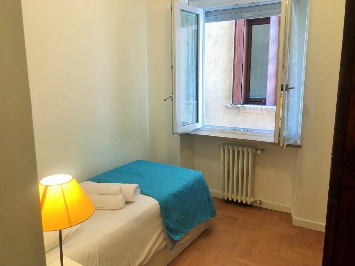 Appartamento Portapalio40 Con Parcheggio 베로나 외부 사진